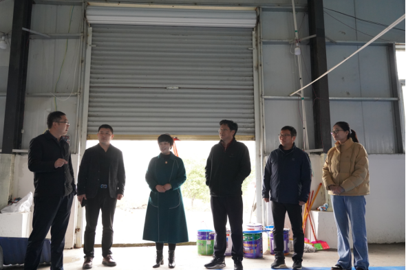 市產(chǎn)業(yè)集團(tuán)黨委書記、董事長劉培建一行深入結(jié)對幫扶村調(diào)研鄉(xiāng)村振興工作174.png 市產(chǎn)業(yè)集團(tuán)黨委書記、董事長劉培建一行深入結(jié)對幫扶村調(diào)研鄉(xiāng)村振興工作174.png