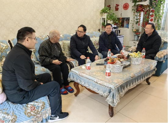 新春送溫暖  慰問暖人心—產業集團活動新聞稿0205(1)(3)349.png